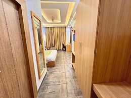 Highway Resort with Swimmingpool & Spa