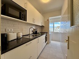 Lagos Design 5 by Homing