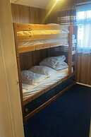Cabin Sleeps 4 With Parking