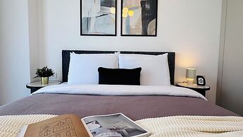Bright Apartments by SunLake Residence
