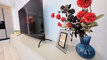 Bright Apartments by SunLake Residence