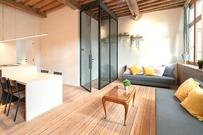 Stylish Duplex for 6 in Antwerp