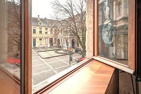 Stylish Duplex for 6 in Antwerp