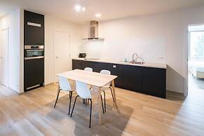 Comfy Stay for 10 Near Antwerp Station