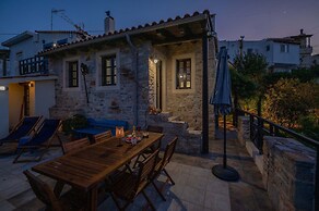 Altair Blue Villa - Private Jacuzzi and Views