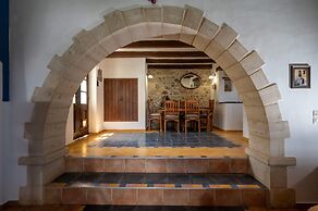 Altair Blue Villa - Private Jacuzzi and Views