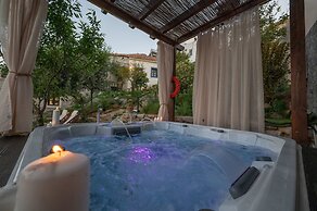 Altair Blue Villa - Private Jacuzzi and Views