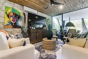 Private Xpu Ha Beach Access: 6,700-sq-ft Villa