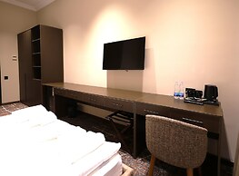 Qo'noq South railway hotel