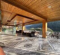 Fusion Guest House And Cafe