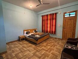 Fusion Guest House And Cafe