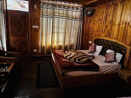 Fusion Guest House And Cafe