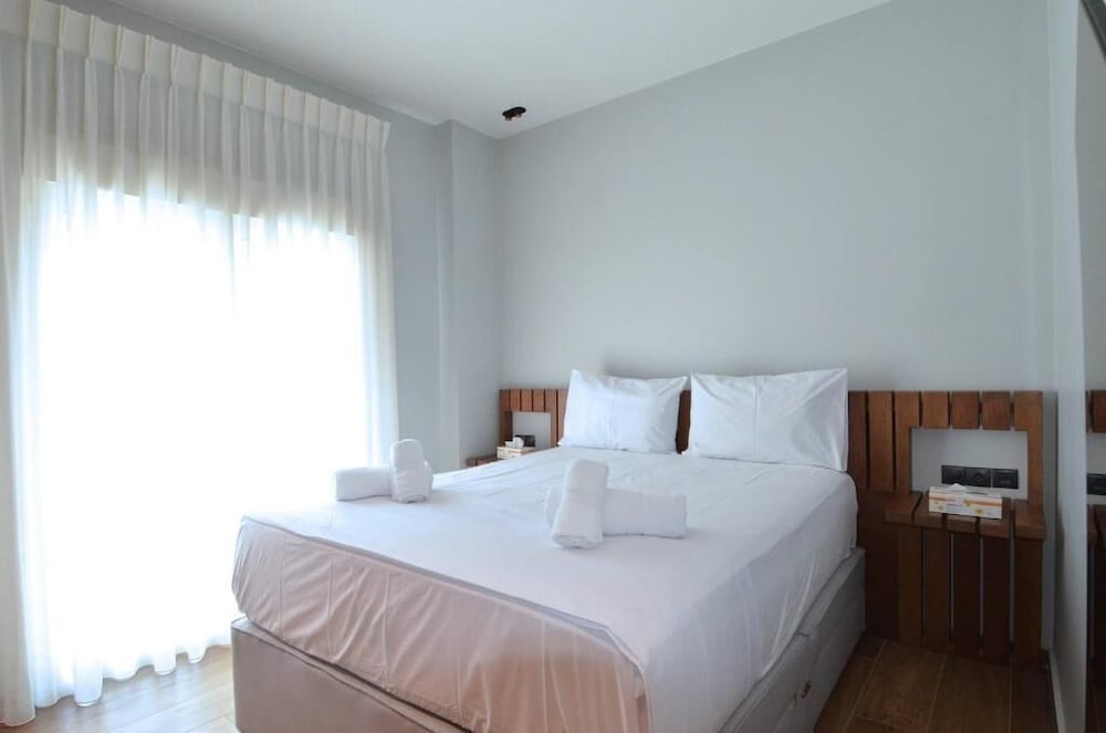 Modern 2BR apartment Stili Olympioy Dios