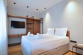 Modern 2BR apartment Stili Olympioy Dios