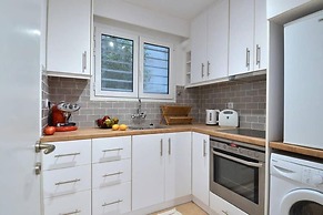 Acropolis a nice and minimal apartment