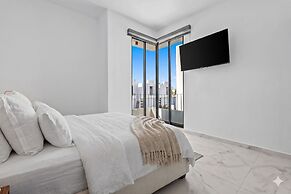 Modern 3BR Aldea Hortus Pool Access