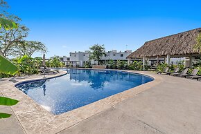 Modern 3BR Aldea Hortus Pool Access