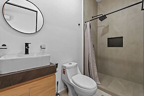 Modern 3BR Aldea Hortus Pool Access