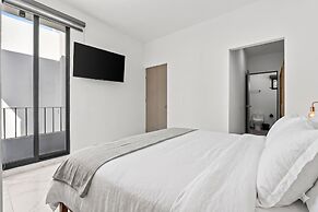 Modern 3BR Aldea Hortus Pool Access