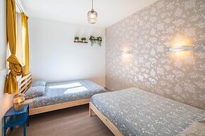 Large Antwerp City Center Apartments2bbkns