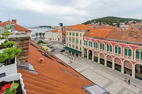 Luxury Rooms Procurator 7 w roof terrace