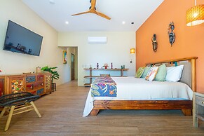 Villa Assinie Beachfront Home With Direct Ocean Access