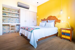 Villa Assinie Beachfront Home With Direct Ocean Access
