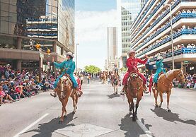 Calgary Tower & Stampede Park Urban Retreat