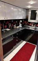 Giorgos Suite - Jacuzzi Hideaway in Lydia Kavala