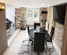 Giorgos Suite - Jacuzzi Hideaway in Lydia Kavala