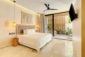 Lalola DownTown Boutique Apartments