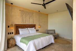 Lalola DownTown Boutique Apartments