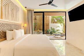 Lalola DownTown Boutique Apartments