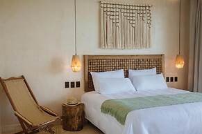 Lalola DownTown Boutique Apartments