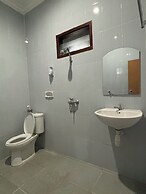 Hotel Prima Asri 153