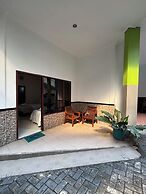 Hotel Prima Asri 153