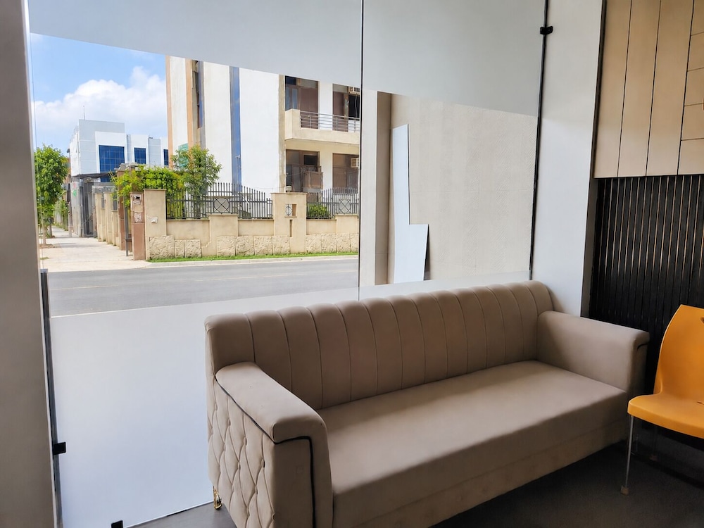 The Prominence Premium Hotel & Cafe