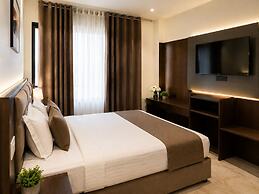 The Prominence Premium Hotel & Cafe