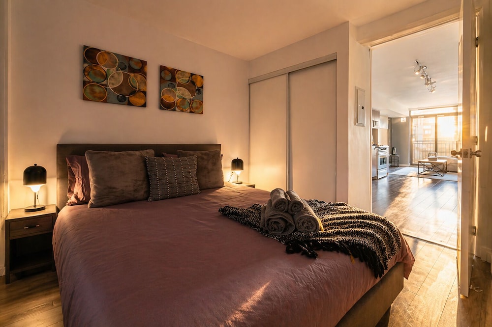 Toronto Lake Suites