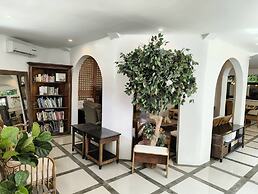 Solar-powered Hilltop Haven Boracay Beach Escape