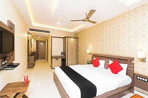 Hotel The Puja Residency Varanasi