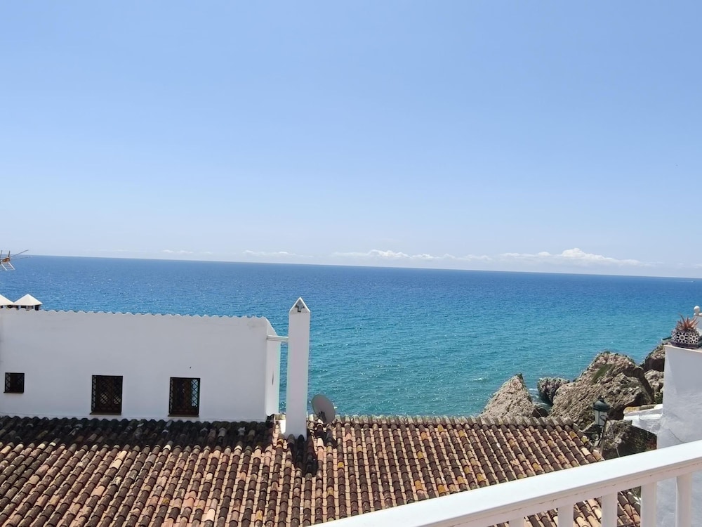 Nerja Sun Apartments Carabeo Sea