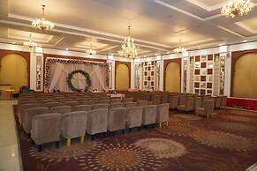 Hotel Regal By Rhytham