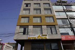 Hotel Regal By Rhytham
