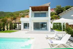 Omicron & White Villas