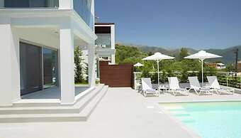 Omicron & White Villas