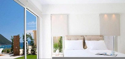 Omicron & White Villas
