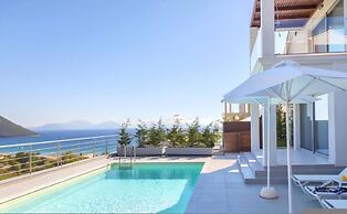 Omicron & White Villas
