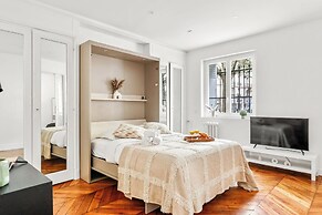 Bright Parisian 1BR by Champs