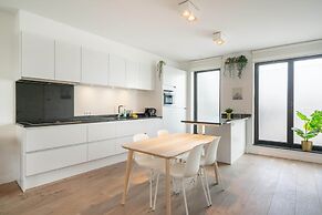 2-bedroom Apartment in Central Location